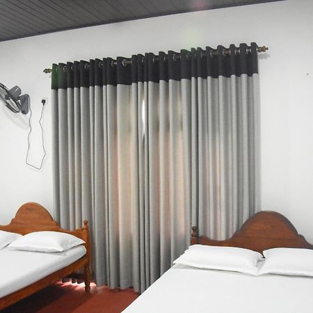 אנוראדפורה Kulassa Homes מראה חיצוני תמונה
