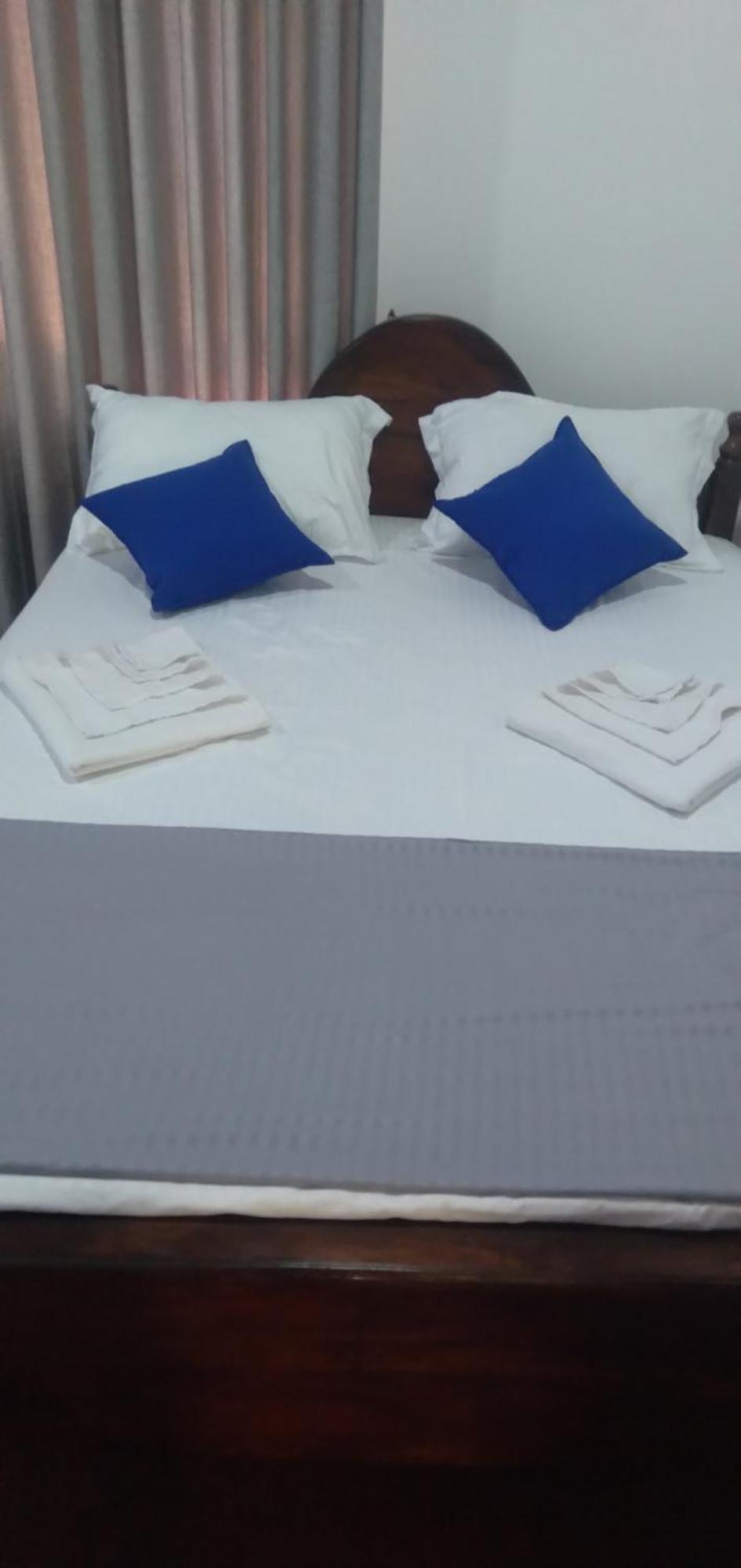 אנוראדפורה Kulassa Homes מראה חיצוני תמונה